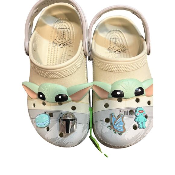 Crocs X Star Wars Mando Baby Yoda Grogu Classic Clog Shoe Size J2 NWT